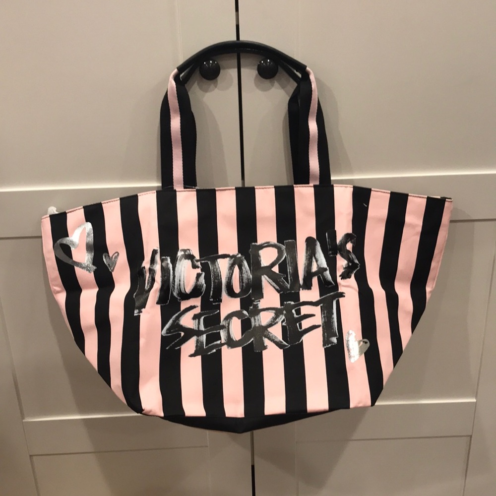 Victoria Secret new weekend tote